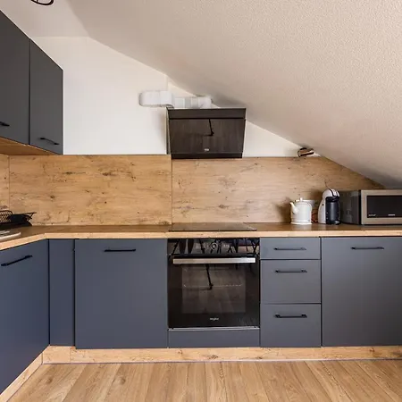 Apartamentai Vakaru Saule