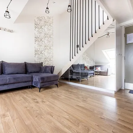 Apartamentai Vakaru Saule Апартаменти *